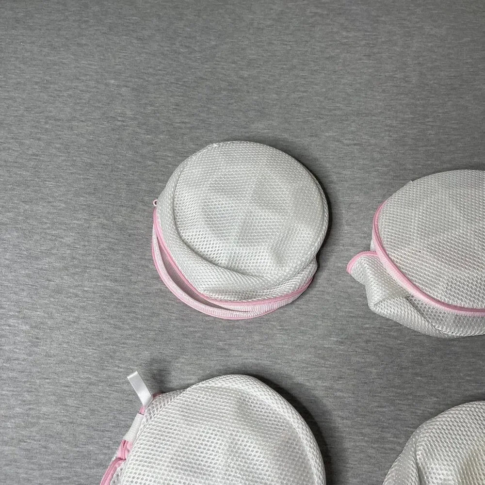 Target Circular Mesh Laundry Delicates & Bra Wash Zip-Up Bags 4 PCS. Set